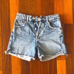 Zara Cuffed Shorts (size 2)